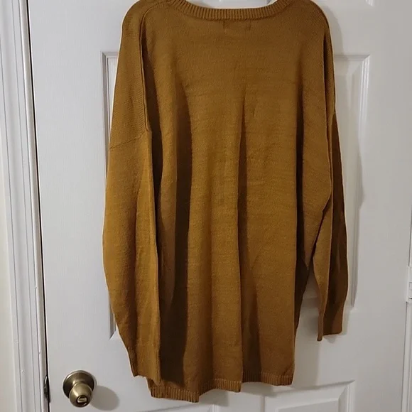 Sweet Mustard Yellow Sweater Size 3X - Picture 4 of 4